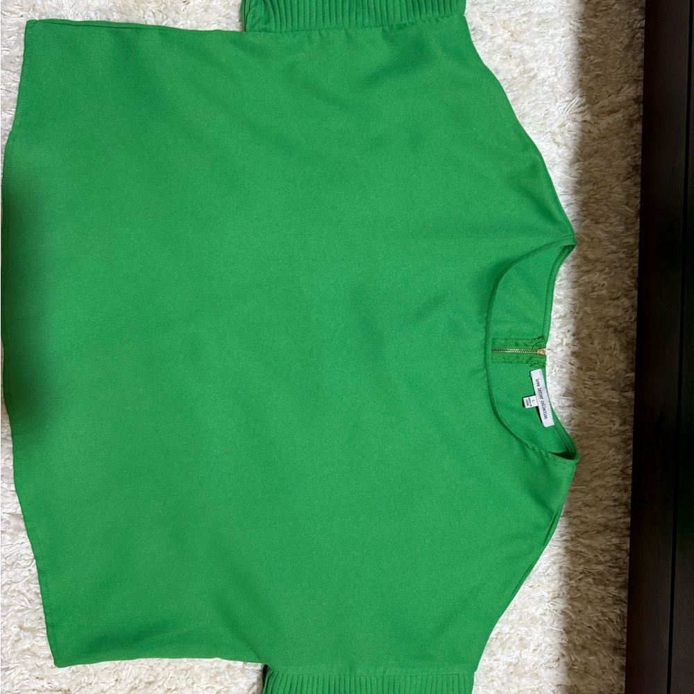 Green Short Sleeve Top